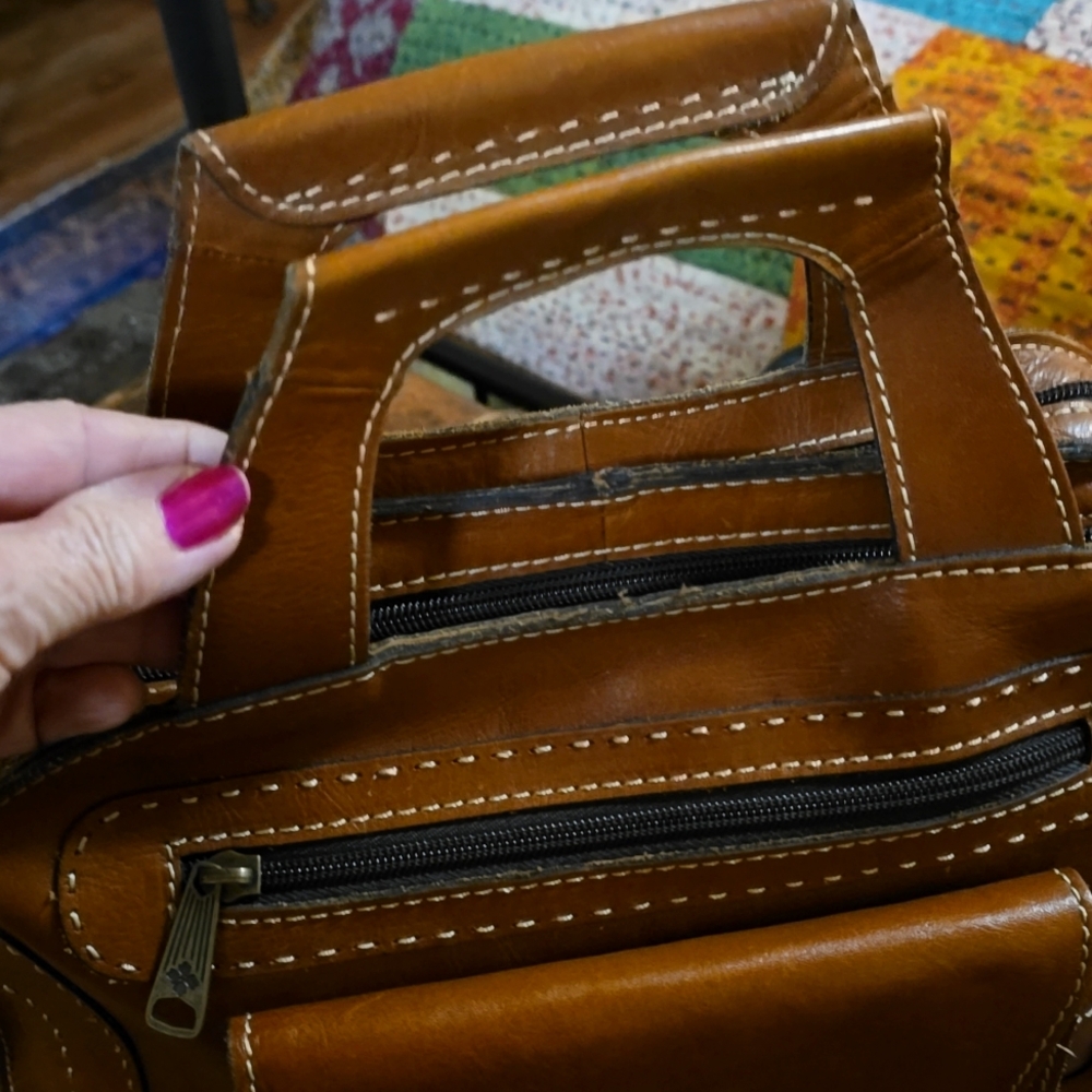 Patricia Nash purse - Picture 3 of 14